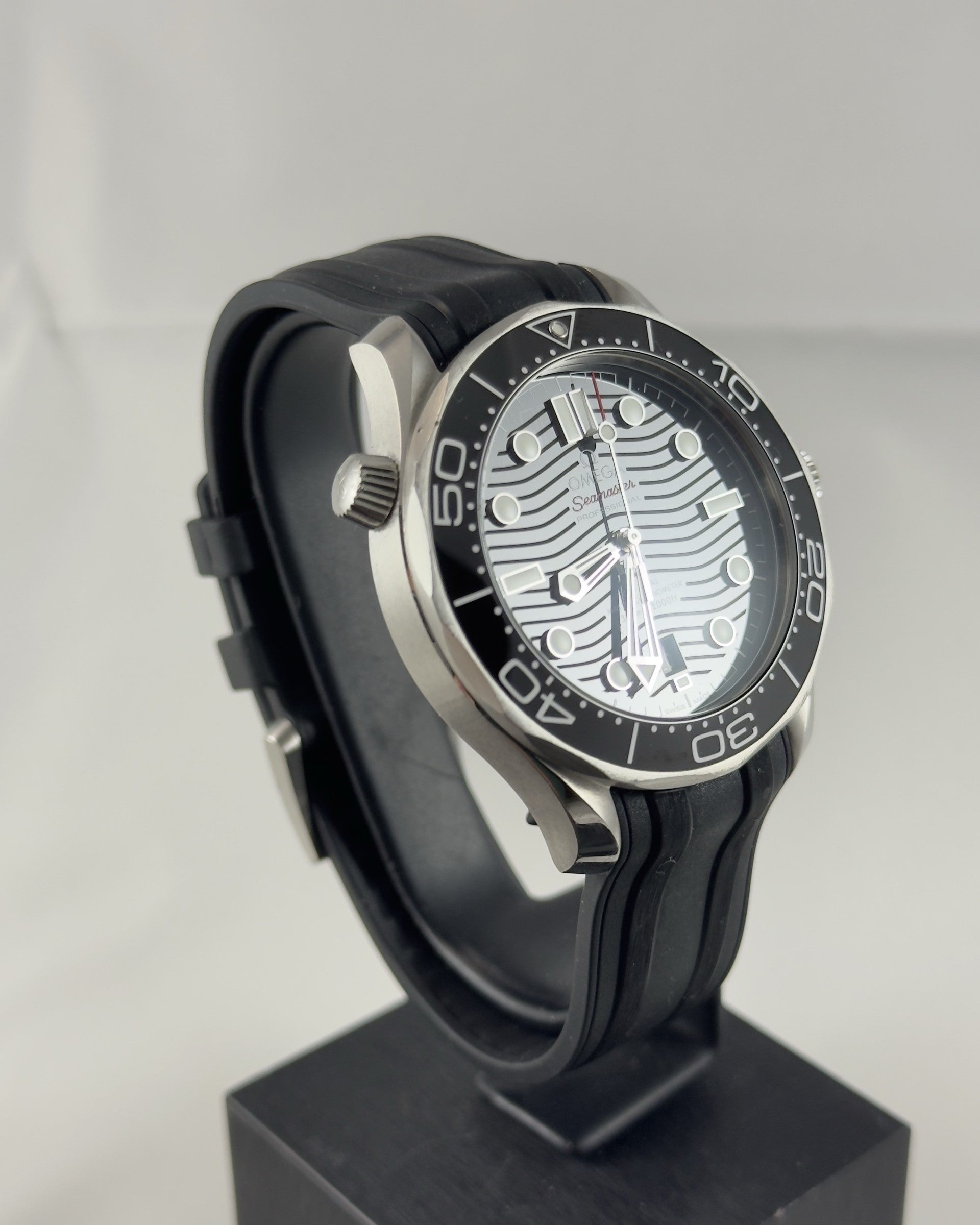 Omega Seamaster Diver 300M