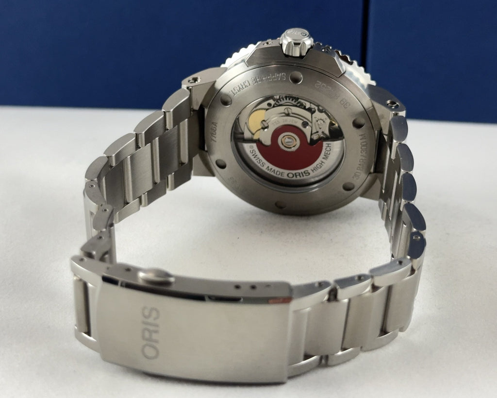 (Verkocht) Oris Aquis Date Upcycle. Nieuw.