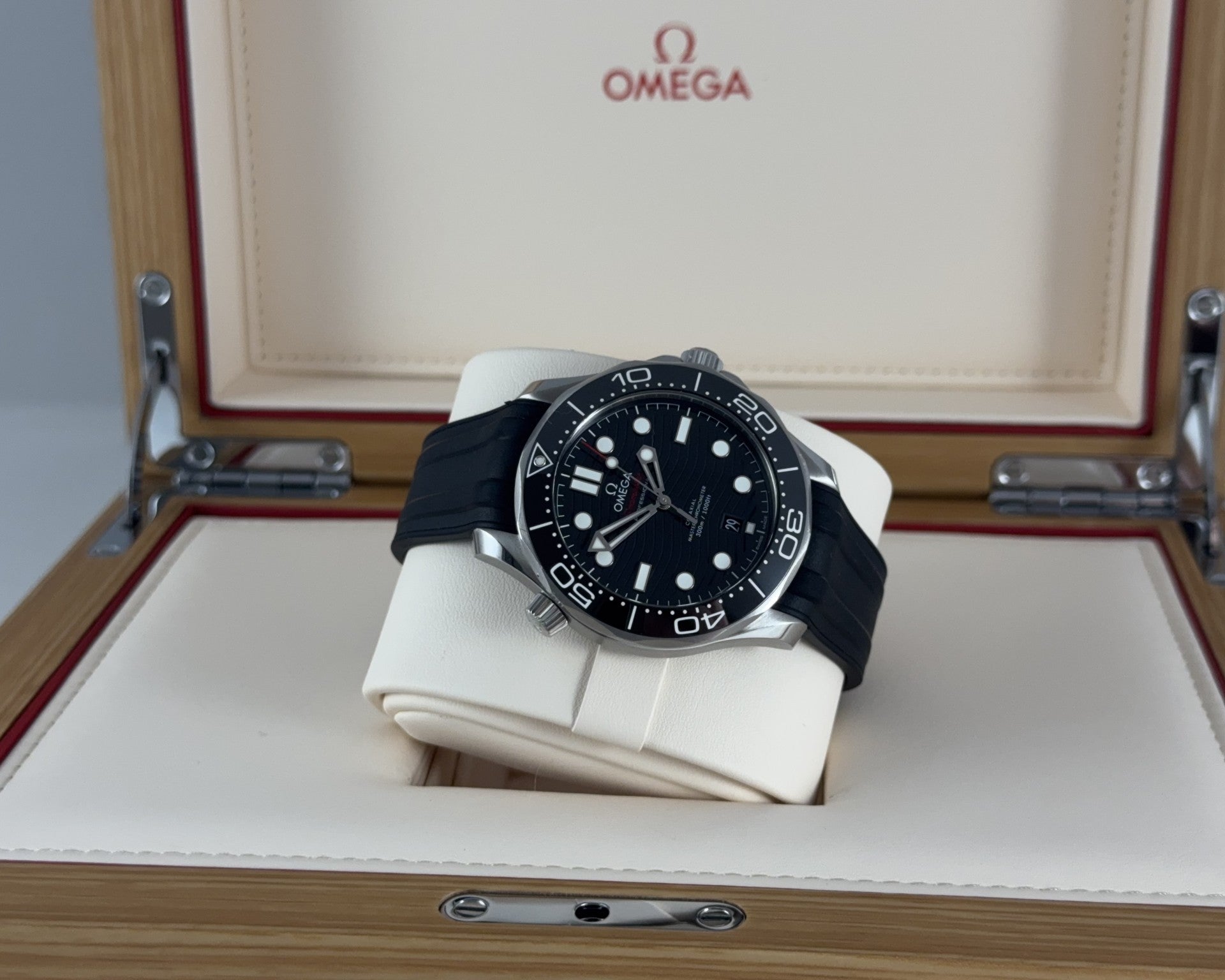 Omega Seamaster Diver 300M