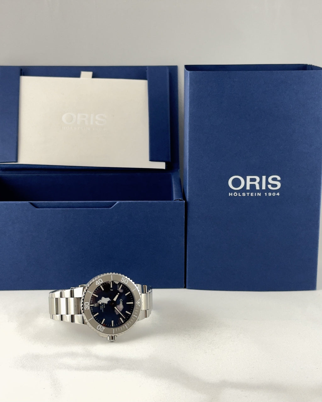 (Verkocht) Oris Aquis Date Upcycle. Nieuw.