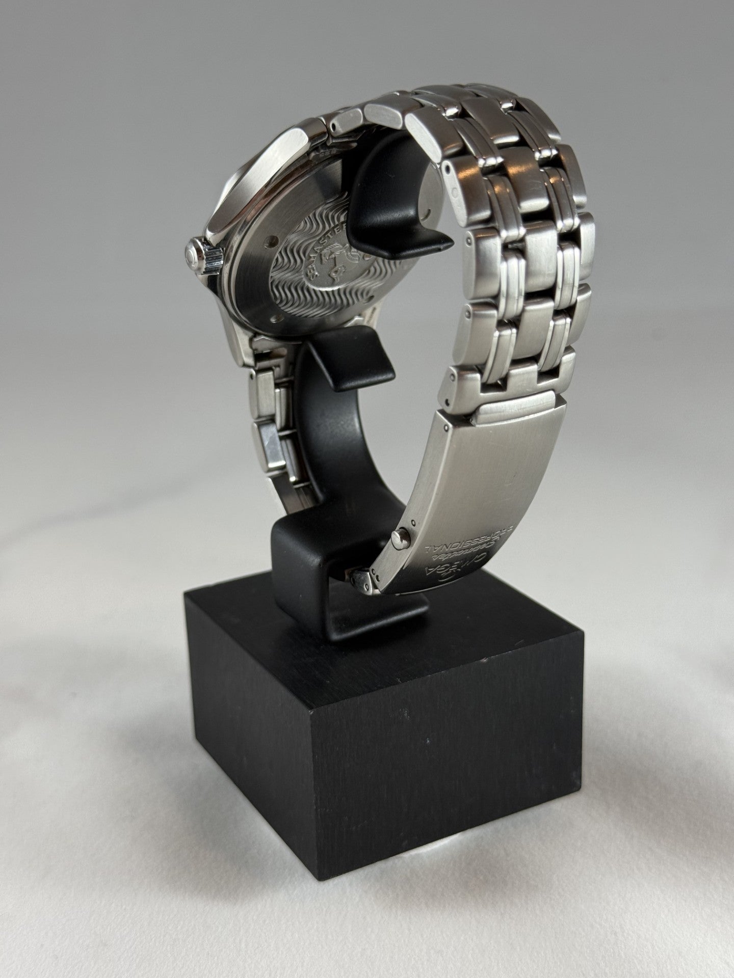 Omega Seamaster Professional 300M 2531.80.00 'James Bond'